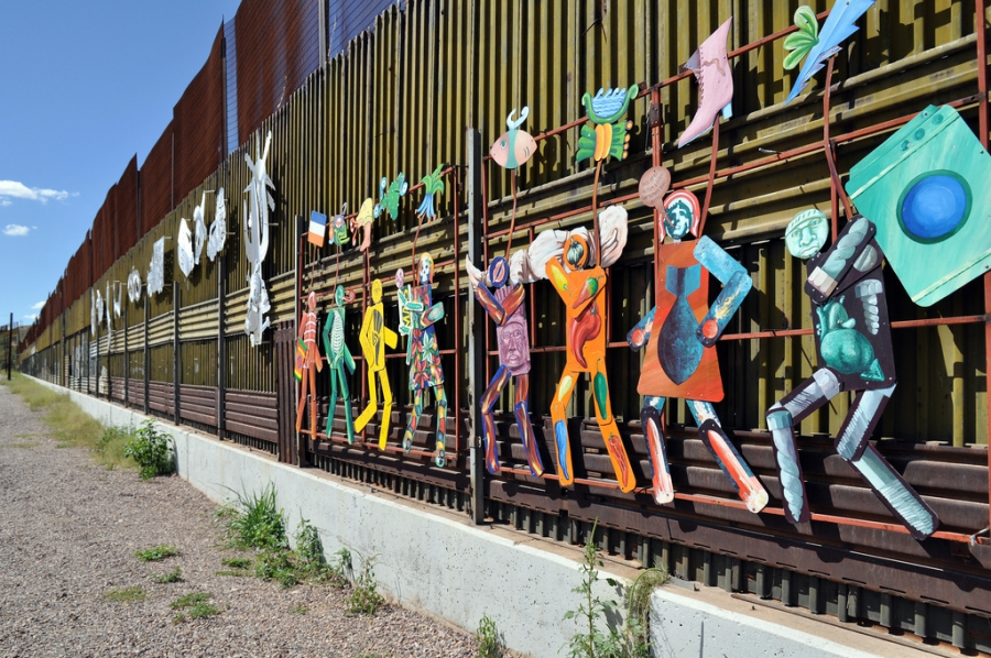 Mural na granicy USA i Meksyku